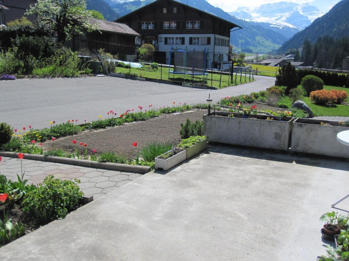 Gästehaus Alpenblick Wildstrubel Sankt Stephan Zimmer foto